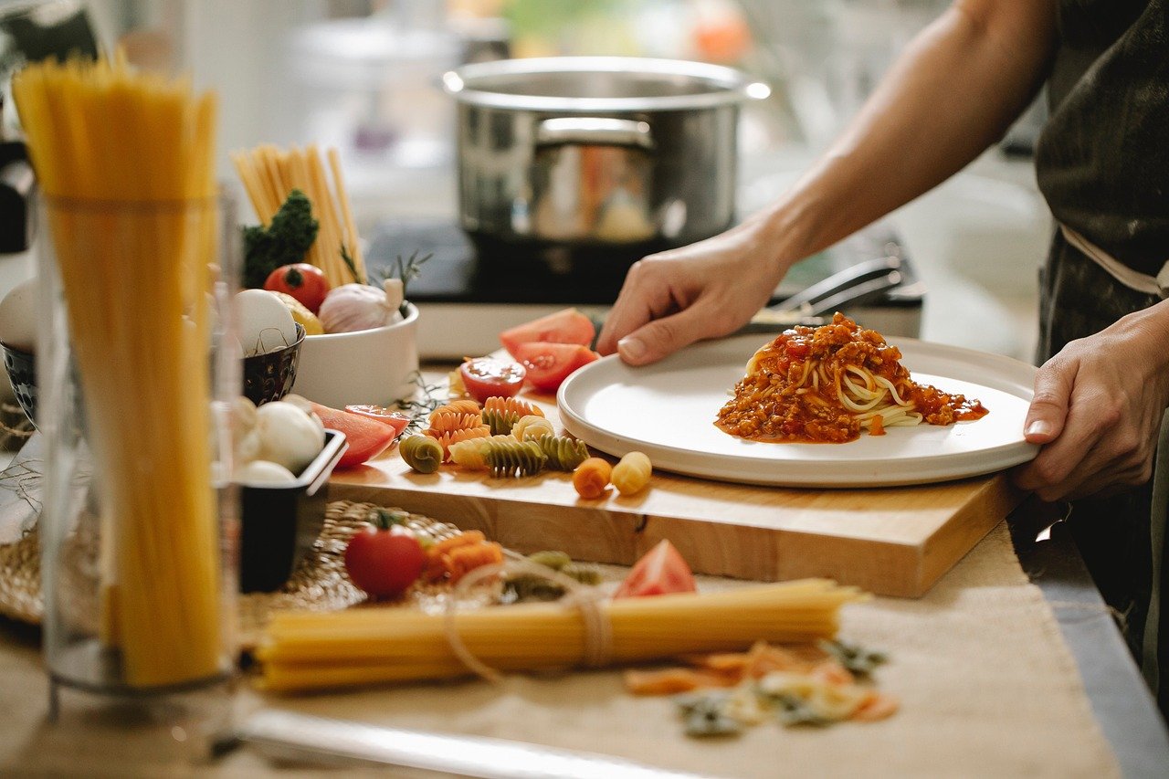 Diferencias entre pasta artesanal y pasta industrial: ¿por qué elegir la calidad?